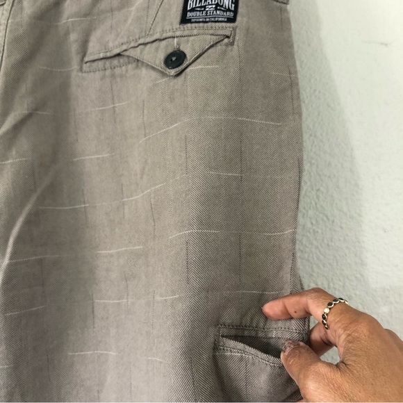 BILLABONG Double Standard Flat Front Men’s Shorts Tan Sz 38 - Picture 9 of 16